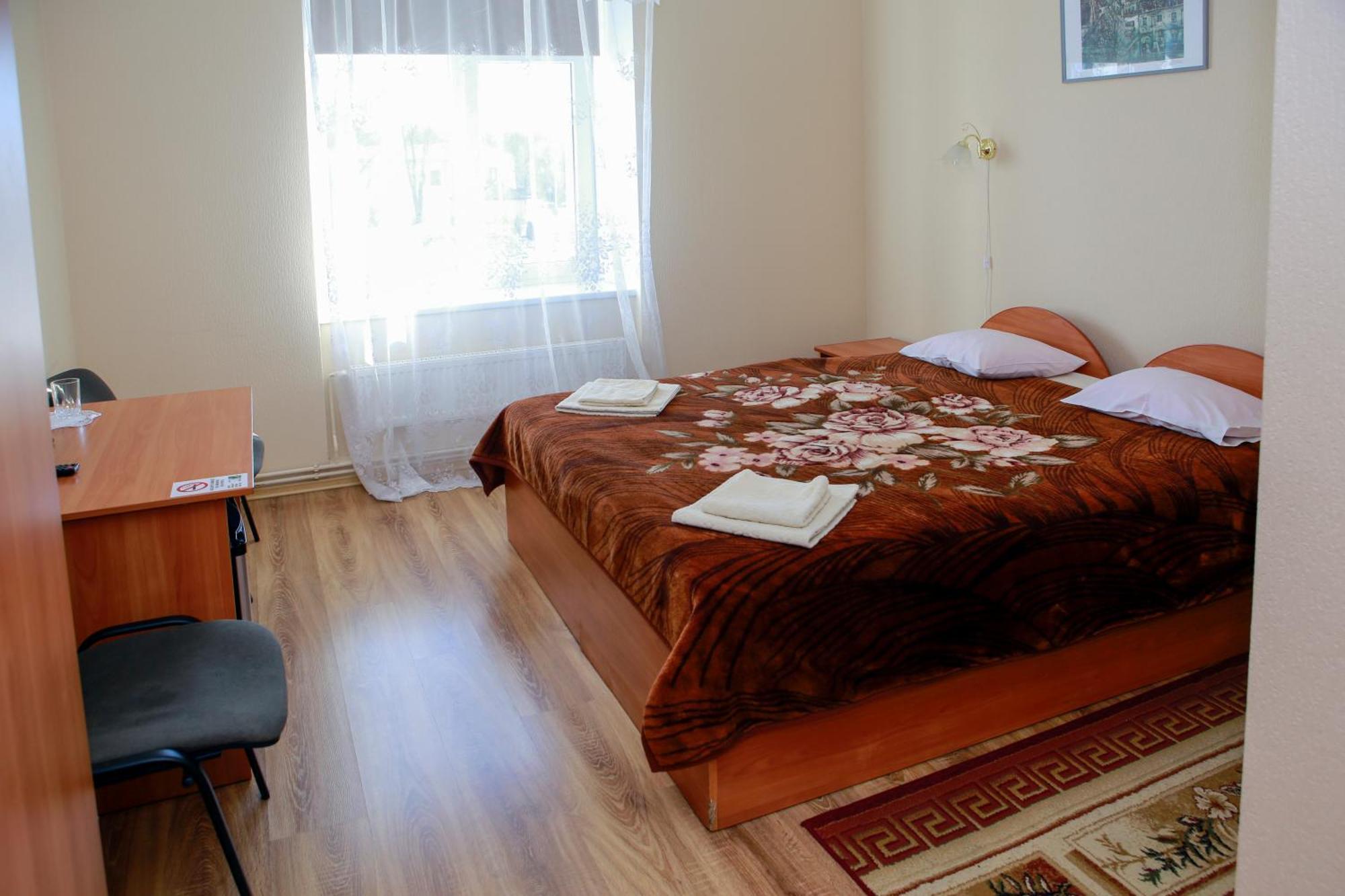 Lucia Hotel