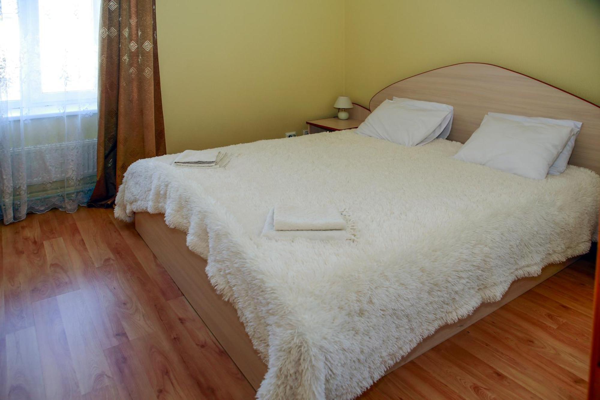 Lucia Hotel
